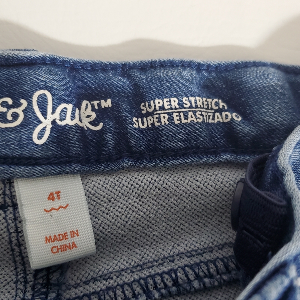 Cat & Jack Blue Denim Skinny Jeans with Embroidered Heart Knee Girls Size 4T - Picture 5 of 5